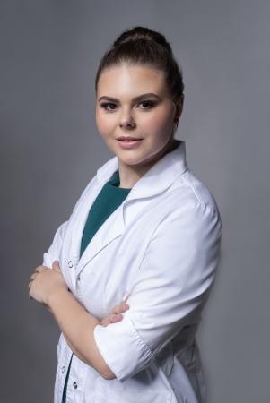 dr-n-med-karolina-loga